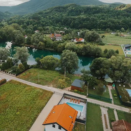 Aurelia Wellness Vila