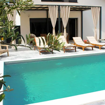 Aurelia Wellness *